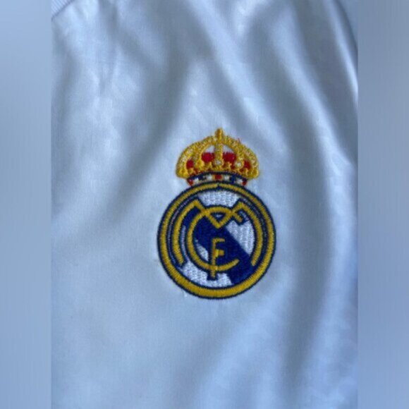 2024/25 Real Madrid kids soccer jersey youth Mbappe - Picture 8 of 10